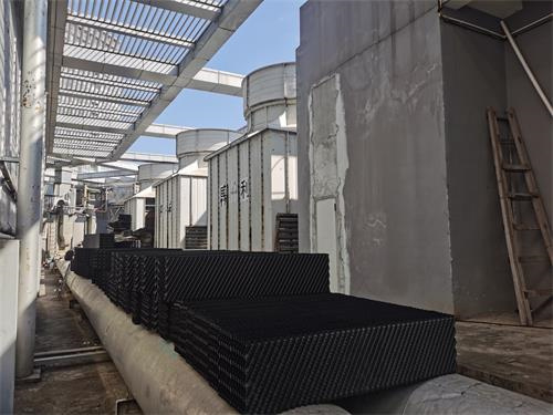 工業(yè)冷卻塔噪聲有什么好用的處理方案,冷卻塔處理噪聲